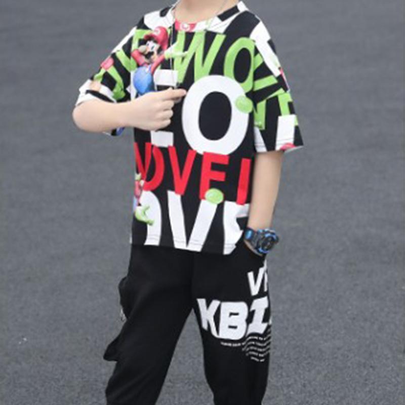 Boy Letter Print T-shirt & Large Side Pockets Capri Pants - PrettyKid