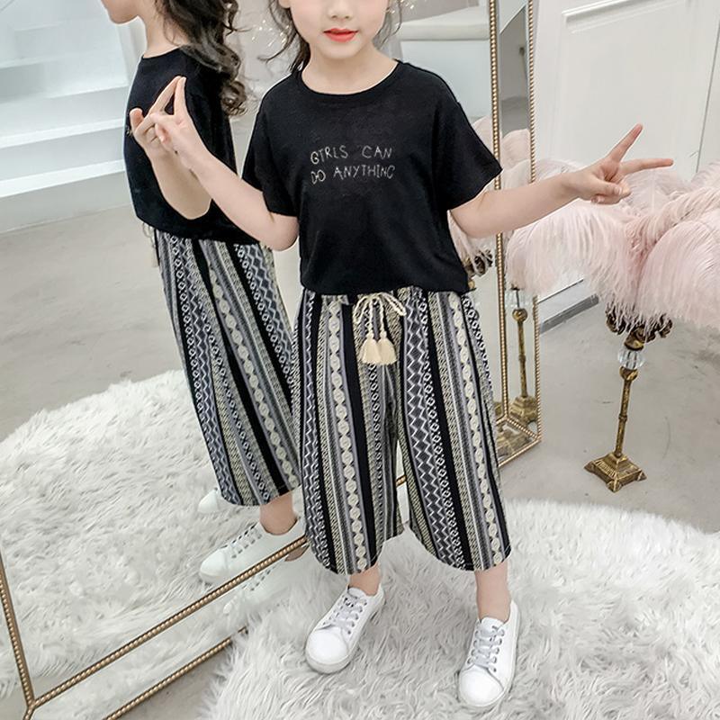 2-piece T-shirt & Ninth Pants for Girl - PrettyKid