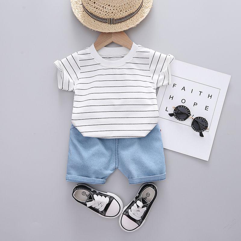 Children Boy 2pcs Solid Pattern Summer Suit T-Shirt & Shorts - PrettyKid
