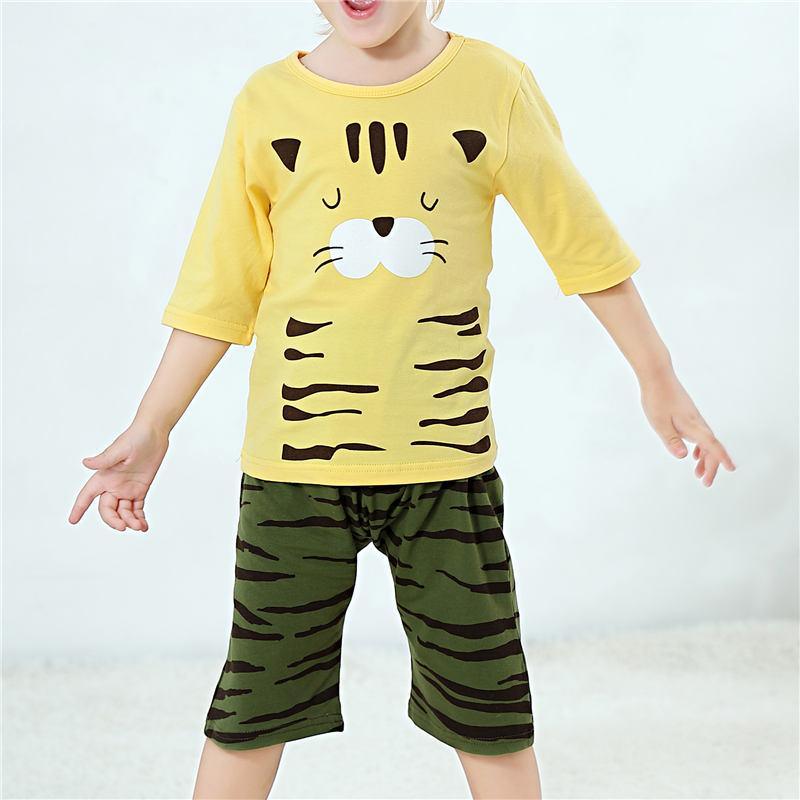 2-piece T-shirt & Capri Pants for Children Boy - PrettyKid