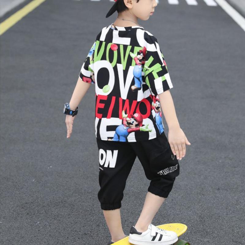 Boy Letter Print T-shirt & Large Side Pockets Capri Pants - PrettyKid