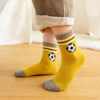 5-piece Football Pattern Breathable Socks - PrettyKid