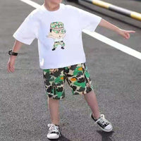 Boy Cartoon Figure Pattern T-shirt & Leaf Print Shorts - PrettyKid